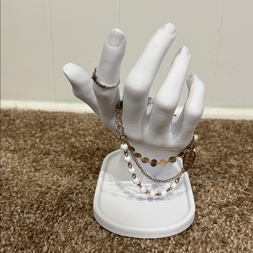 3D Printed Modern Hand Sculpture Jewelry Stand with Tray - Picture 4 of 9